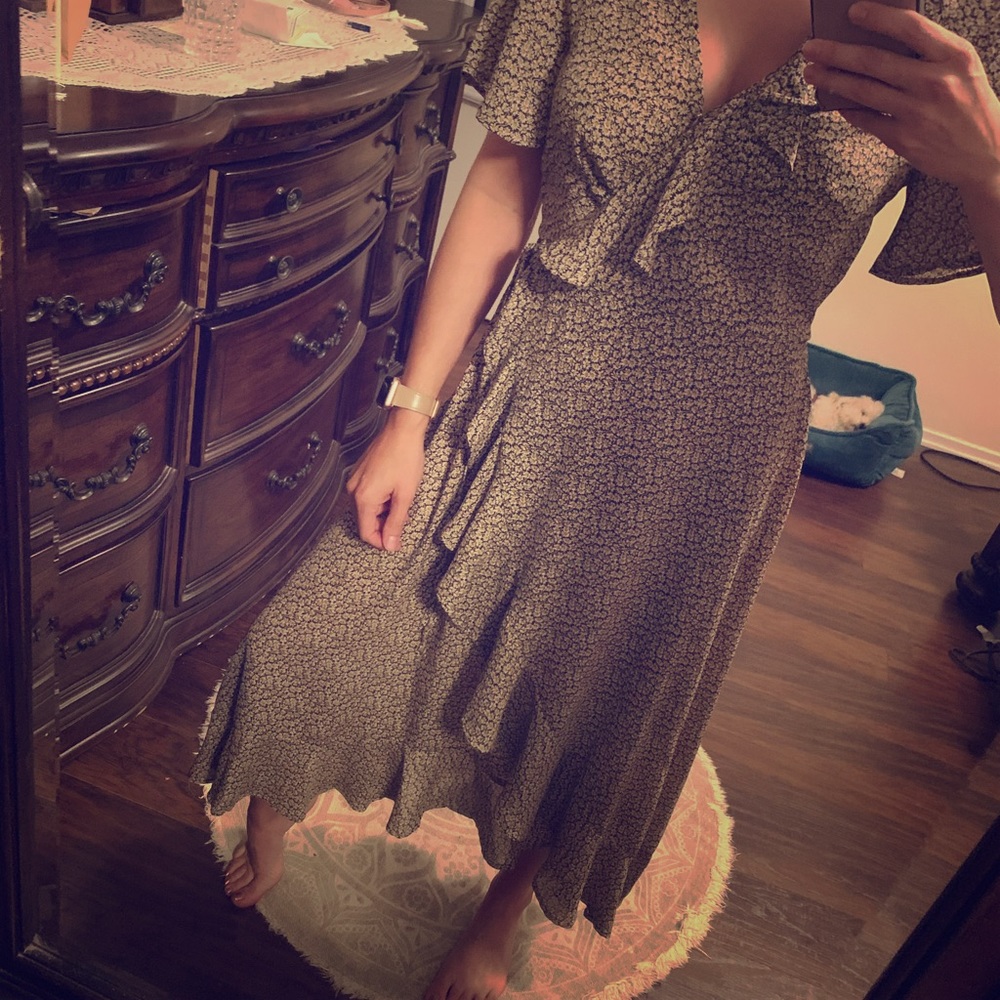 Floral Ruffle Wrap Dress - Picture 2 of 8